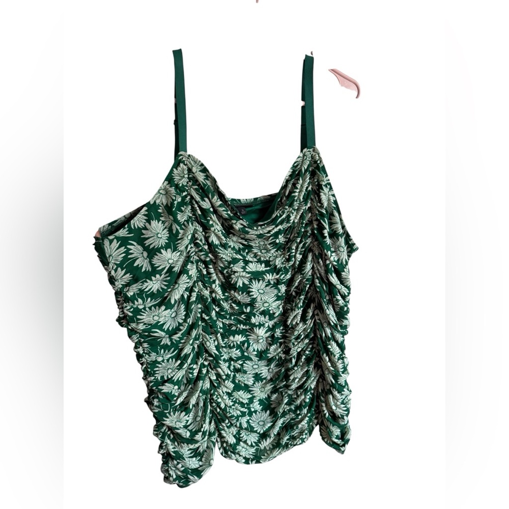 NWOT Torrid Floral Ruched Top - Picture 3 of 6